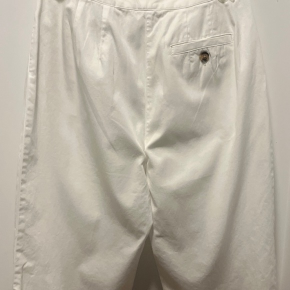 Women's Talbots 4P 4 P Small Petite Shorts Khakis Chino Bermuda White Perfect - Picture 2 of 3